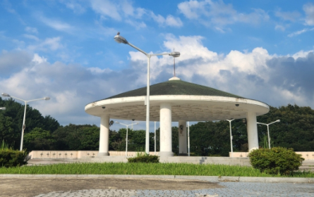 웅장함과 영성이 감도는 삼위일체대성당 060040
